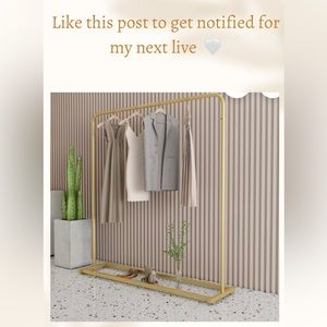 Hey guys! Like this post to get notified for when I go live next 🤍